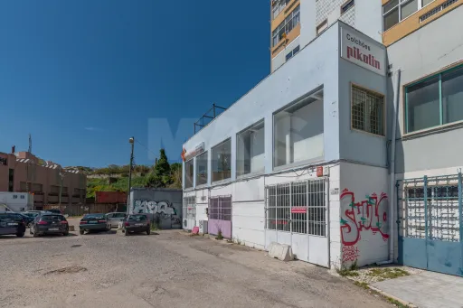 Warehouse in Cacilhas