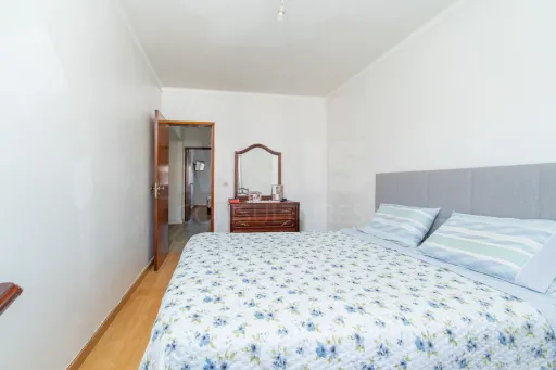 3-bedroom apartment in downtown Samora Correia