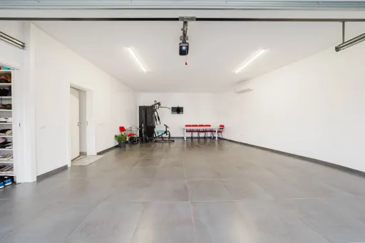 Moradia T3 Térrea Moderna em terreno c/ 2.610m2