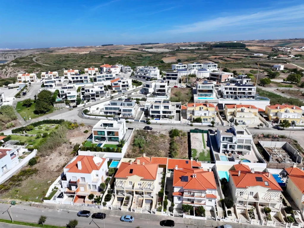 Lote Urbano | Praia da Areia Branca | 294 m²