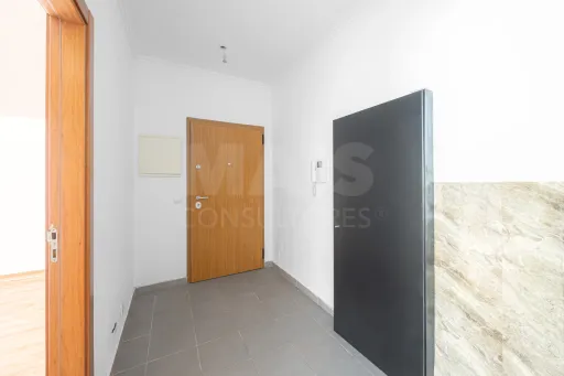 Atelier com 70m2 | Quinta do Barnabé, Alenquer