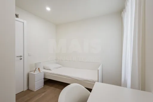 Moradia T3 Mobilada com logradouro