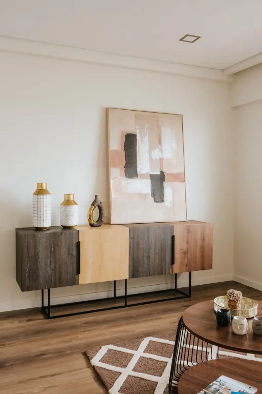 T3 Remodelado em Benfica | Varanda | Home Staging Incluído
