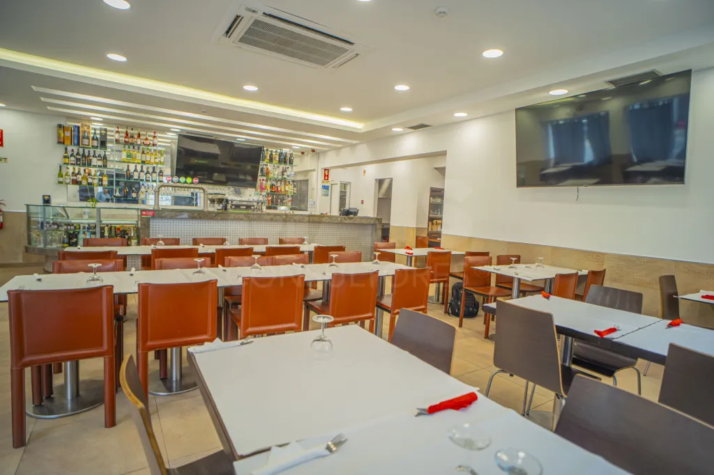 Trespasse de Emblemático Restaurante e Pastelaria no Coração de Vila Franca de Xira