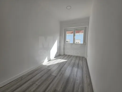 T2+1 remodelado no centro de Queluz |  Equipa Top+