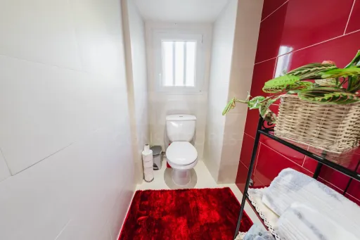 House within the walls of Óbidos Castle