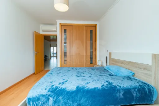 Apartamento T3 com 4 Varandas, Excelentes Áreas e Conforto Total – Praceta Tranquila, no Porto Alto em Samora Correia