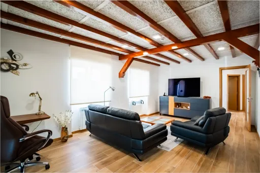 Farm with over 23,000 m², a saltwater pool, and potential for development