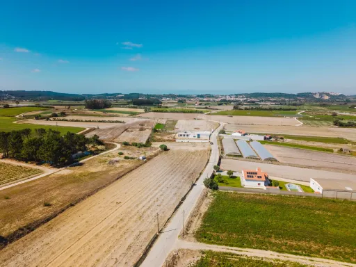 Terreno 2.240m2 | PIP | Construção até 450m2 |