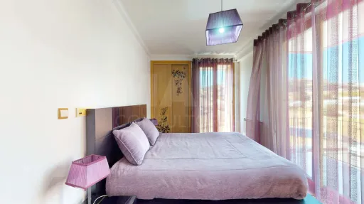 Apartamento T3 com garagem e arrecadação - Caneças
