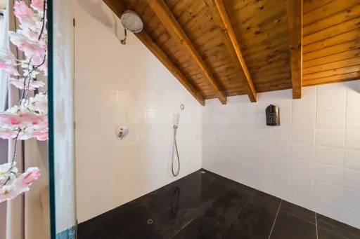 Moradia T2 transformada em T1 com charme tradicional – Serra d’El-Rei