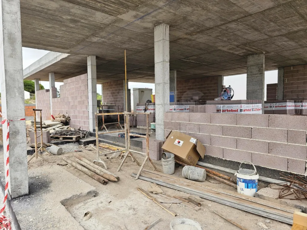 Moradia T3 com piscina em Construção –  Excelente Oportunidade- Nadadouro