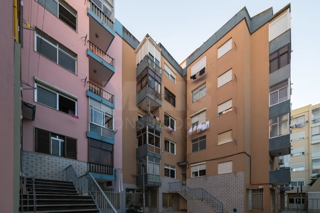 Apartamento T2 Amadora Reboleira