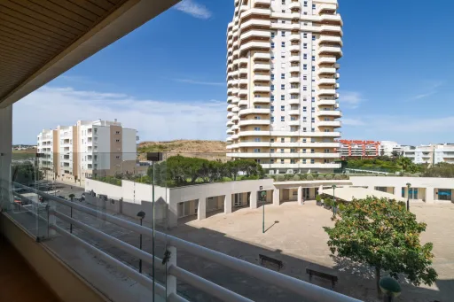 Apartamento T3 em Algés