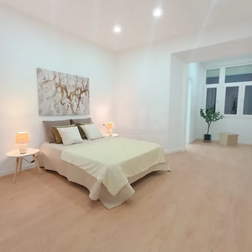 3 Bedrooms BENFICA With Parking