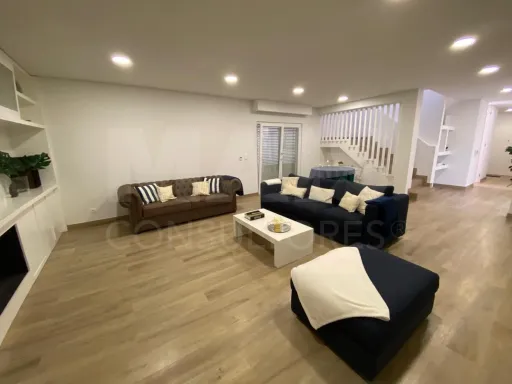 Moradia T3 Duplex com Piscina em Porto Covo