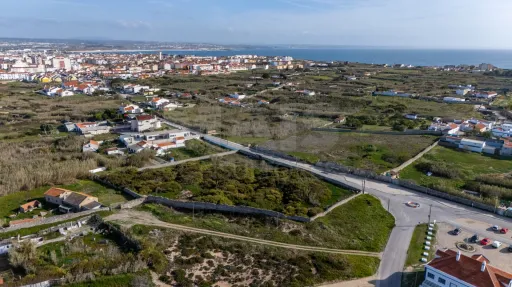 Terreno 6.000m2 com vista mar em Peniche