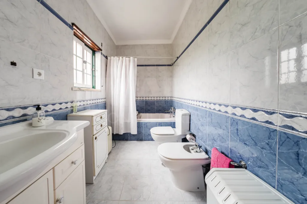 Moradia T5 com 2 Anexos em Terreno com mais de 1.400 m²