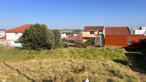 Lote Urbano para Construção | Amadora