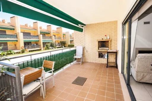 Magnifica moradia T3+2 localizada num condomínio privado, em Boliqueime.