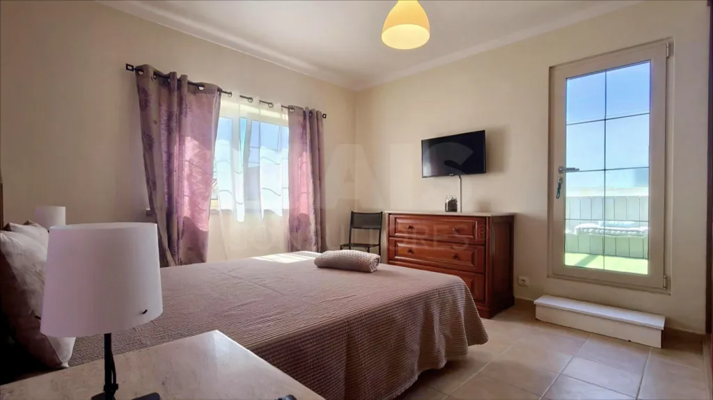2-Bedroom + 1 Apartment in a Townhouse with a Terrace, Ocean View, Jacuzzi, and Parking!