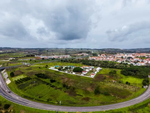 Moradia T4 Em Construção no Cintrão, Bombarral