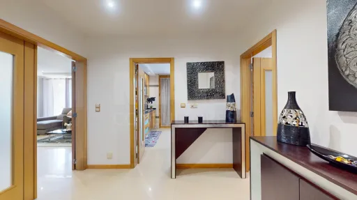 Apartamento T3 com garagem e arrecadação - Caneças