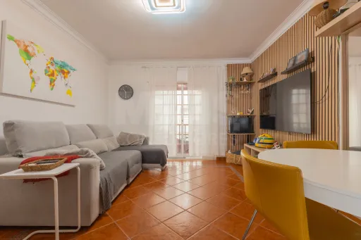 T2 Remodelado com Arrecadação | Outeiro de Polima – São Domingos de Rana