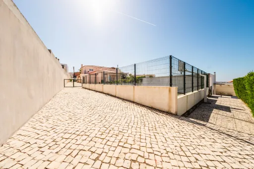 Moradia T5 em Lourinhã com Vista Mar, Piscina Aquecida e Jardim