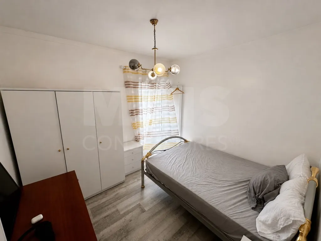 4-Bedroom Apartment in Vala do Carregado - Castanheira do Ribatejo