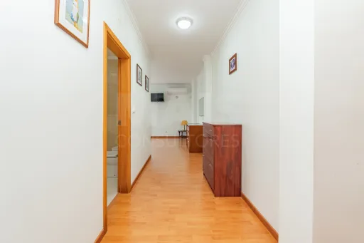 Moradia T3 com Piscina e Terreno de 7.320 m² – Privacidade, Sustentabilidade e Qualidade de Vida