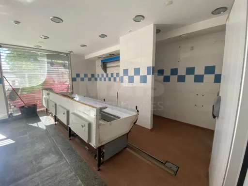 Great Shop, or Turn Into 1 Bedroom (Loures)