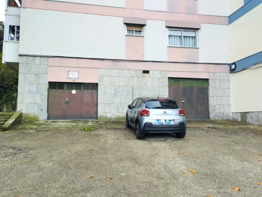 Store in Queluz