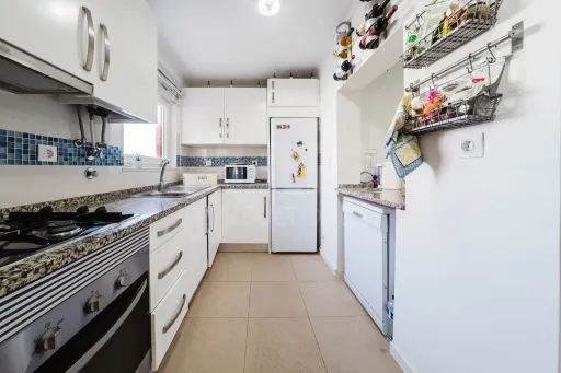 Moradia T1+3 na praia de São Martinho do Porto