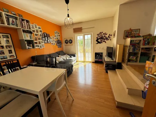 Apartamento T2 c/ parqueamento e arrecadação - São Julião do Tojal