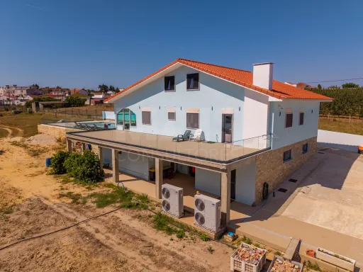 Farm with over 23,000 m², a saltwater pool, and potential for development