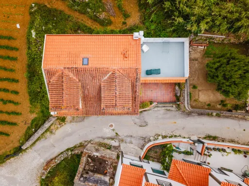 Moradia renovada no Moledo