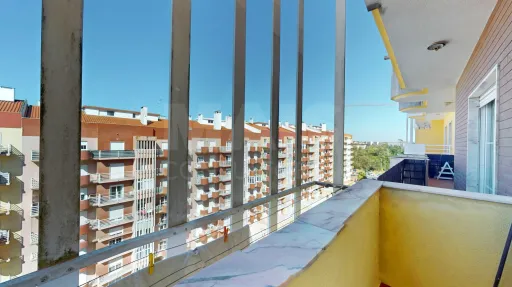 Fantástico T2 com suite em Rio Mouro