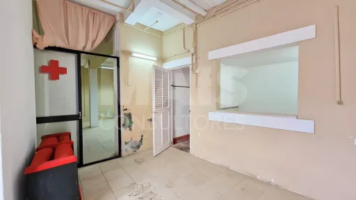 Prédio no Centro Histórico de Peniche com Elevado Potencial de Investimento e Rentabilidade