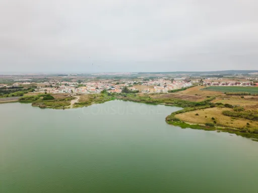 Terreno para construção em Atouguia da Baleia | Uma oportunidade para construir o seu próximo projeto!
