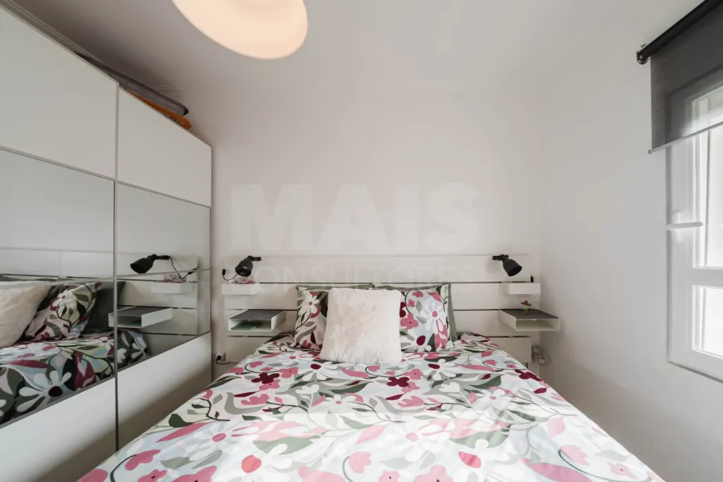 Apartamento T2 Renovado Com Vista Mar Em Peniche