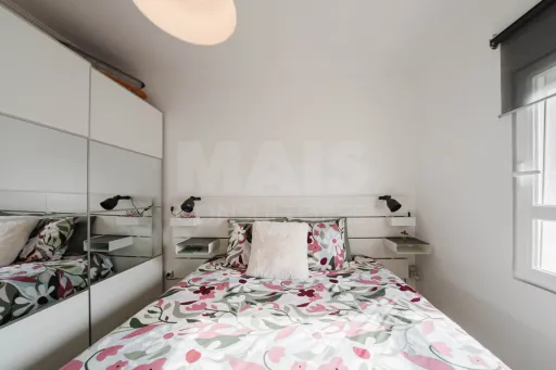Renovated 2-Bedroom Apartment with Ocean View in Peniche