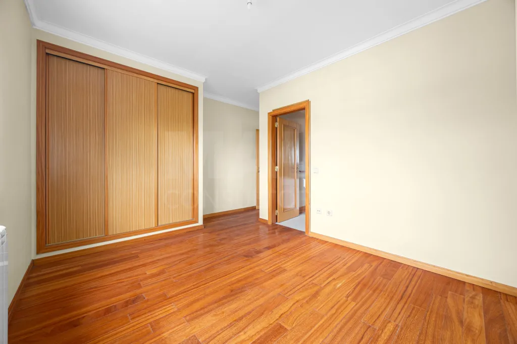 Moradia T5 com vista privilegiada em Alenquer