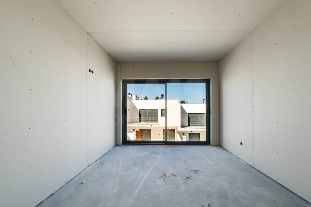 Moradia T3 em Construção com Vista Mar – Areia Branca, Lourinhã