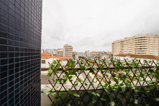 Apartamento T2 com Parqueamento em localização central – Caldas da Rainha