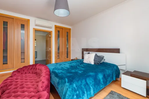 Apartamento T3 com 4 Varandas, Excelentes Áreas e Conforto Total – Praceta Tranquila, no Porto Alto em Samora Correia
