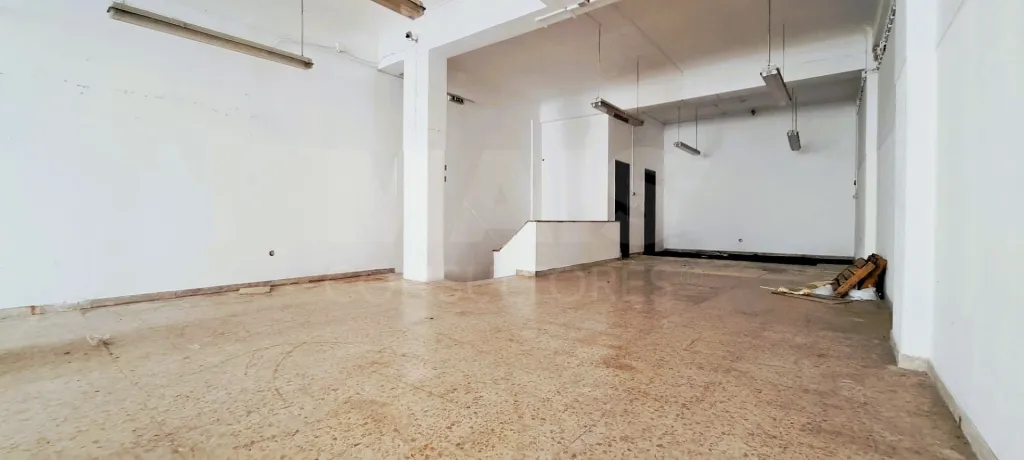 Loja de 2 Pisos - Póvoa de Santa Iria e Forte da Casa