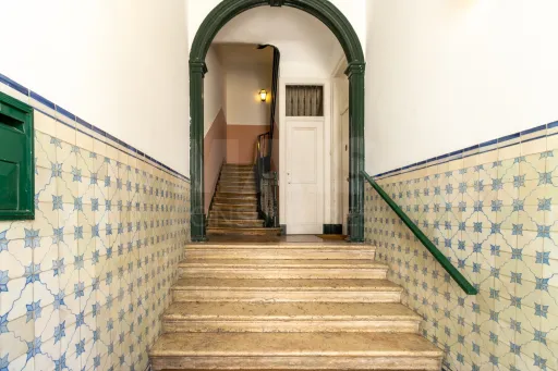 T1 + 1 - Estrela, Lisboa