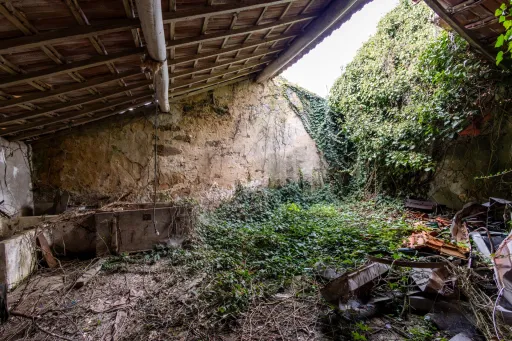 Moradia Térrea para Reabilitar com Terreno, Vista Mar e Vista Sítio da Nazaré – Bárrio, Alcobaça