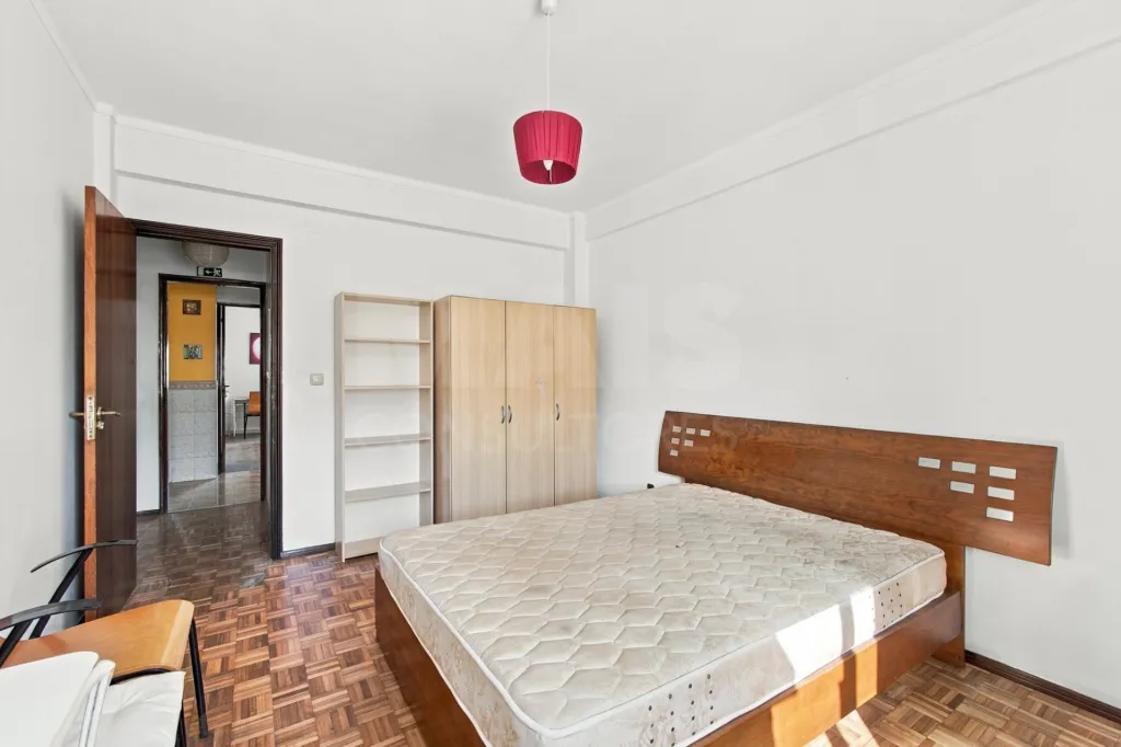 Apartamento T3 com suite e arrecadação em prédio com elevador